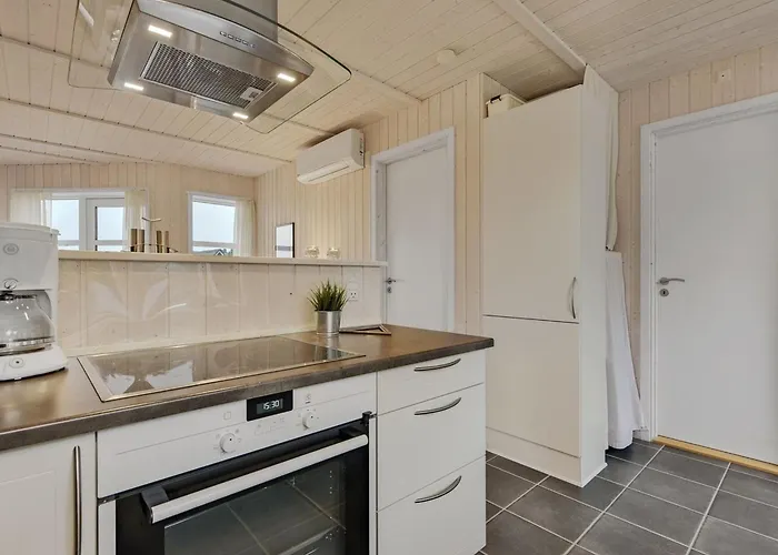 Tinemarie - 200m From The Sea By Interhome